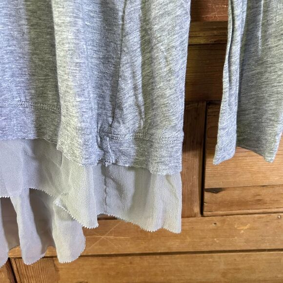 Lavender Label by Vera Wang XS Gray Long Sleeve Tee Silk Details - Picture 5 of 10